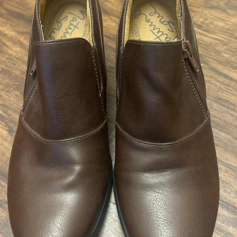 Natural Soul Brown Women's Loafers